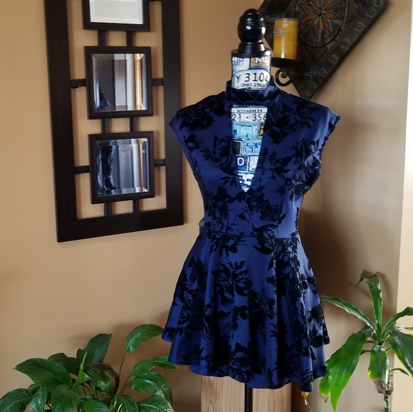 madrag Other - MADRAG BLUE & BLACK FLORAL CHOKER ROMPER SKORT!